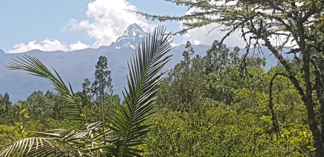 Ngomongo Villa Nanyuki Exteriör bild